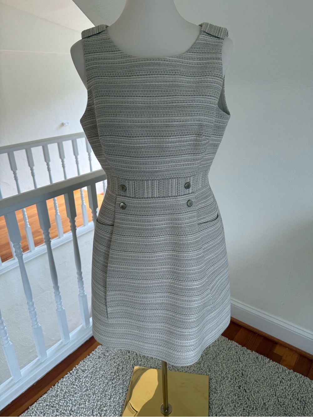 Karen Millen Textured Sleeveless Shift Dress in Light Gray